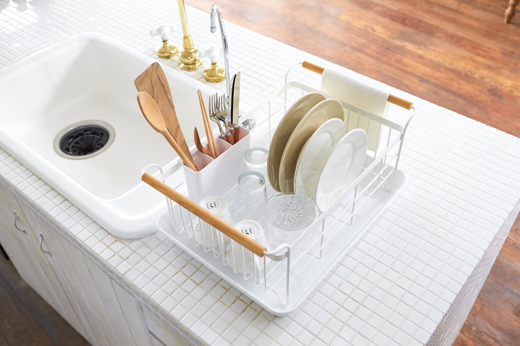 3 Habits For Clean Kitchen Counters