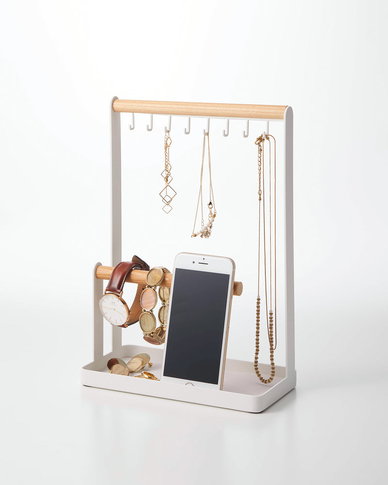 Prop photo showing Jewelry + Accessory Display with various props.